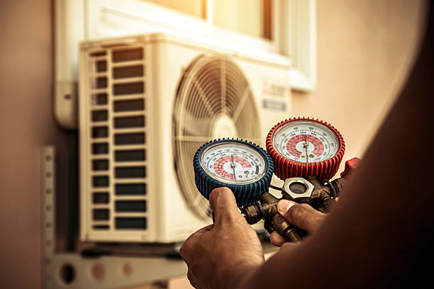 Professional Hvac technician working in Odessa, FL